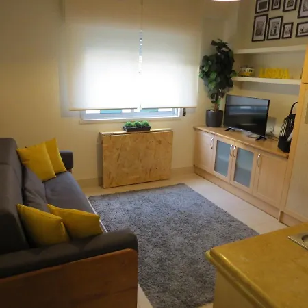 Apartment Tram 28, *